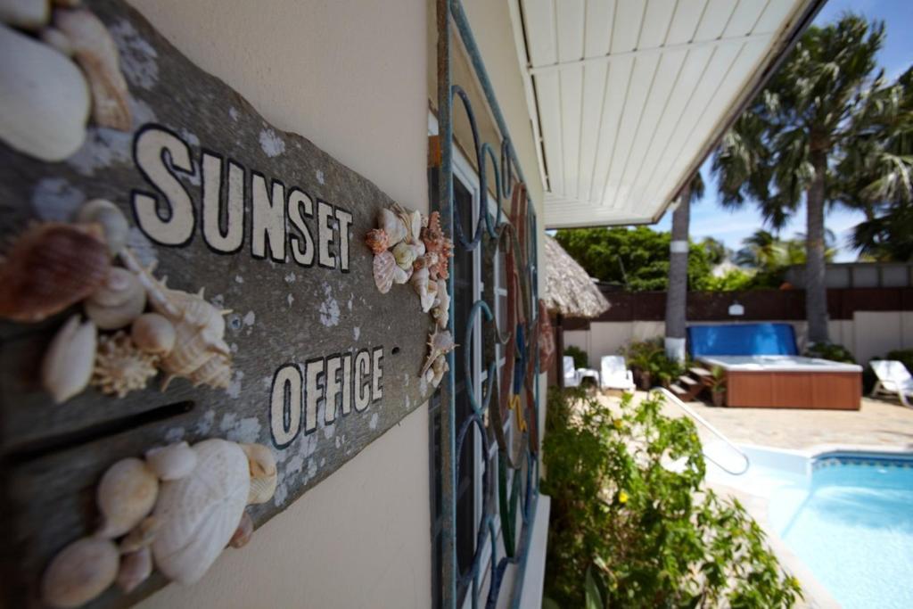 Aruba Sunset Beach Studios Palm Beach Exteriör bild